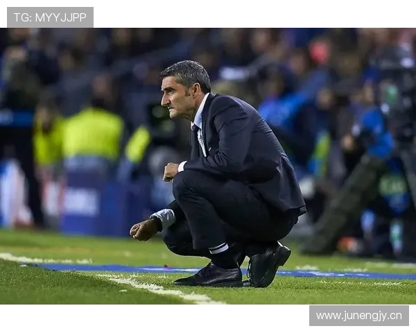 毕巴主帅：上半场遭多特压制球队把握机会能力亟待提高